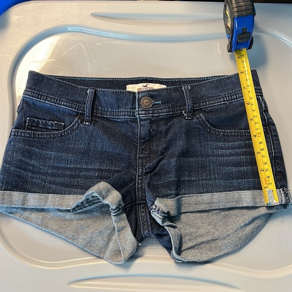 Hollister size 1 dark denim jean shorts - Picture 6 of 6